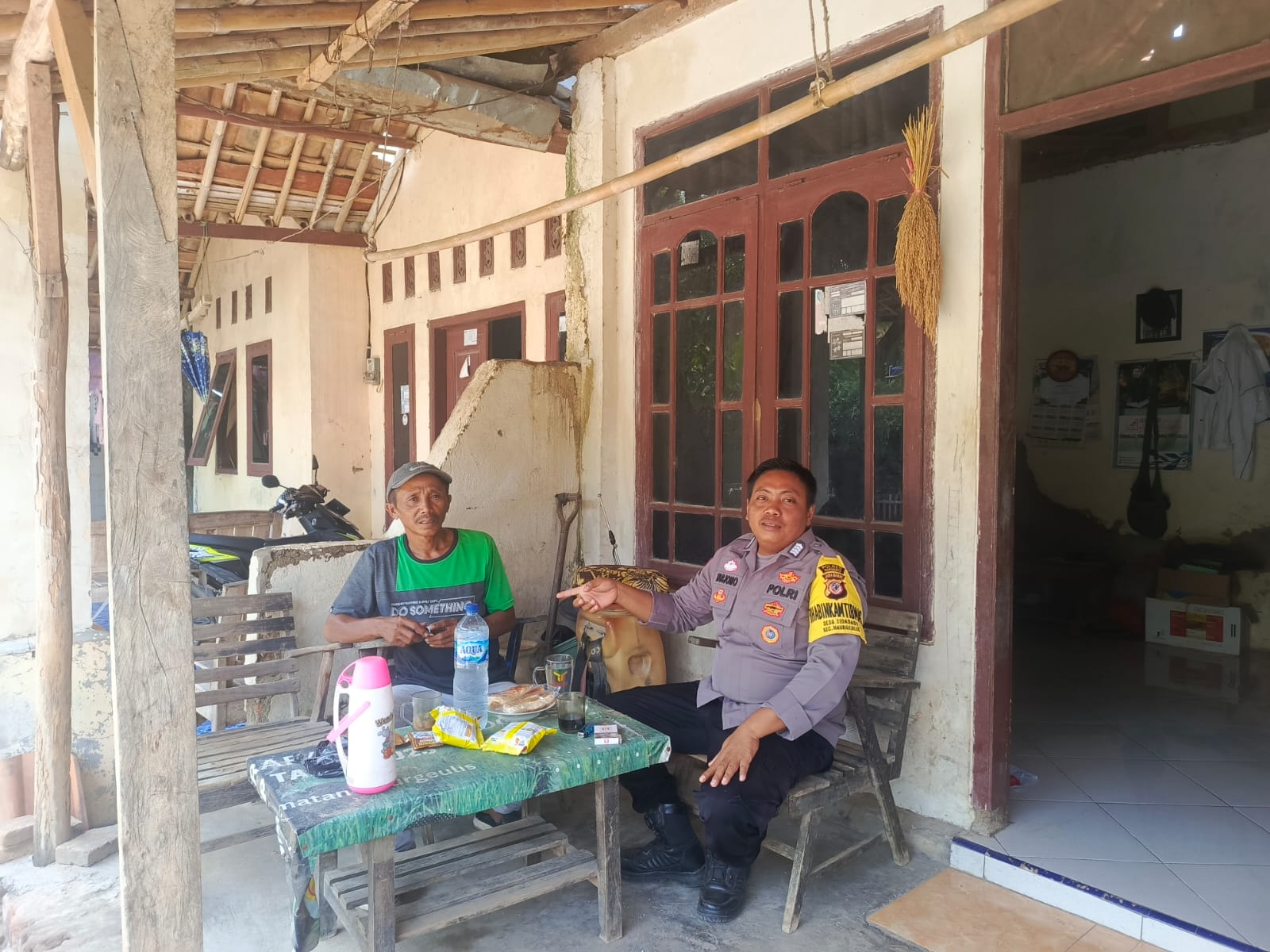 Polsek Haurgeulis Komitmen Tingkatkan Pelayanan Humanis lewat Kegiatan Silkamtibmas